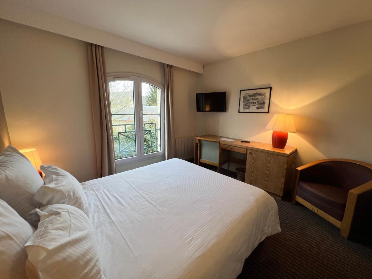 Le Pre Saint Germain Hotel Louviers Exterior foto